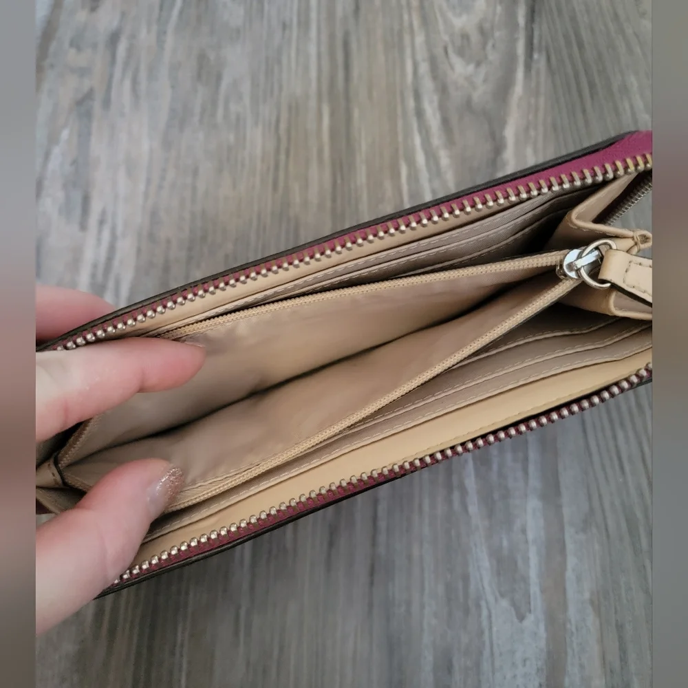 Coach Pink Peytons Dream Leather Wallet with Zipper Great Used Condition Rare - Picture 5 of 9